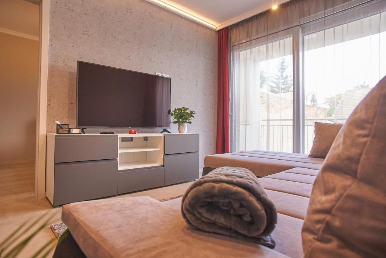 Sunlight Red Szeged Apartment Luaran gambar